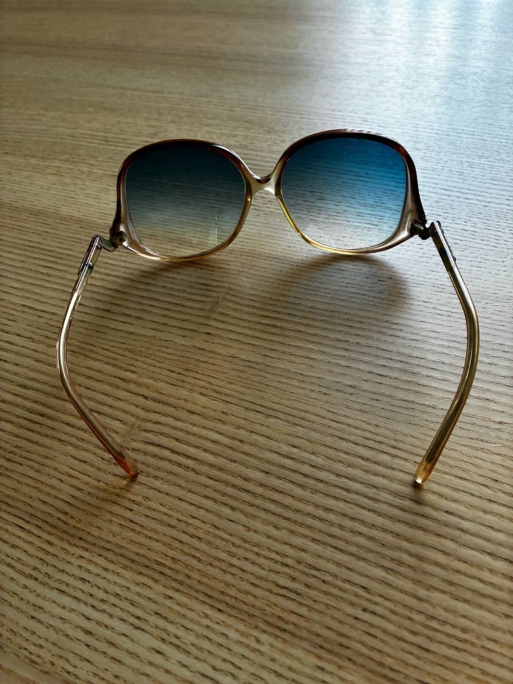 Vintage Oversized Drop Temple Gradient Women's Sunglasses - Picture 2 of 8